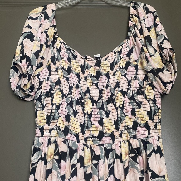 NWT American Eagle Floral Dress TALL - Picture 2 of 6